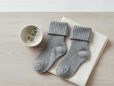 MPkids strømper grå melange i rib med fold