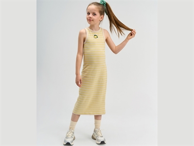 THE NEW Shannon rib kjole acacia striped vist på model